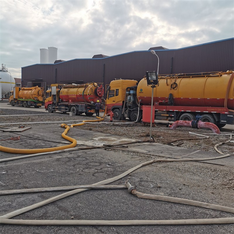 道真污水池清理